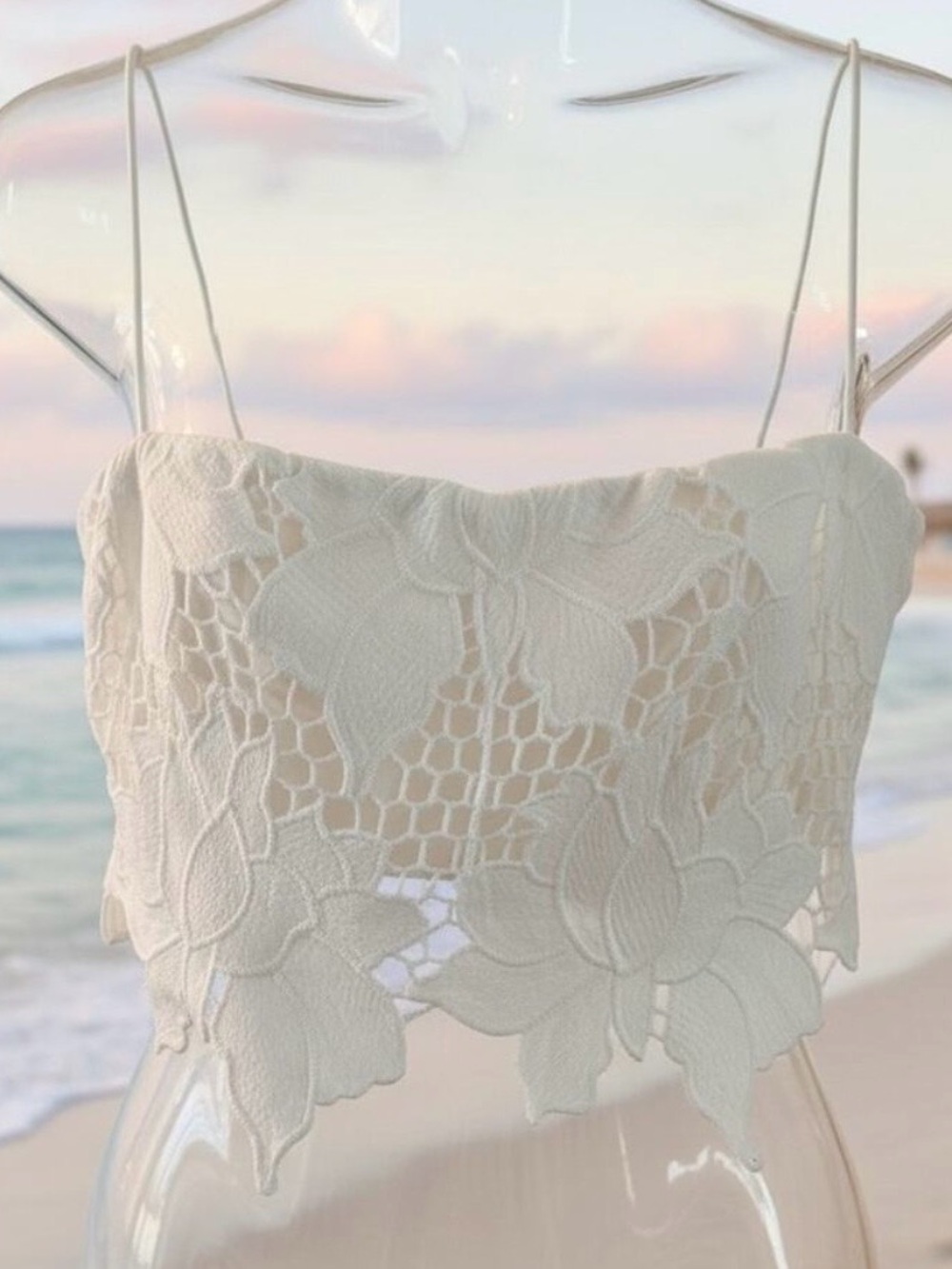 St.Tropez White Lace Two-Piece  Dress with Spaghetti Straps! Beautiful quality!! - Picture 5 of 5